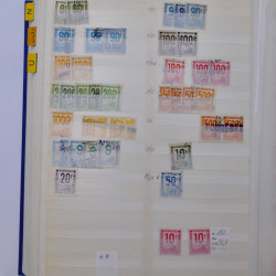France stock de timbres de service, taxes, colis postaux en un album.