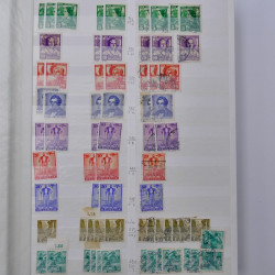 Suisse stock de timbres entre 1913-1986 neufs et oblitérés en 2 albums.