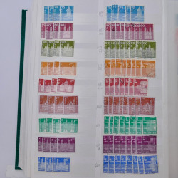 Suisse stock de timbres entre 1913-1986 neufs et oblitérés en 2 albums.