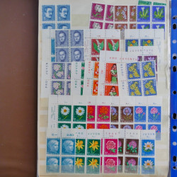 Suisse lot de timbres en feuilles, blocs neufs** et oblitérés en un album.