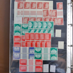 Suisse lot de timbres en feuilles, blocs neufs** et oblitérés en un album.