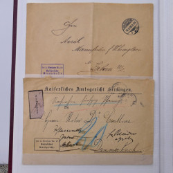 Lot de +125 marques postales du monde en un album.