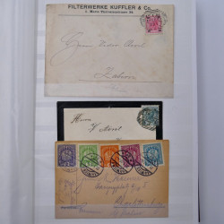 Lot de +125 marques postales du monde en un album.