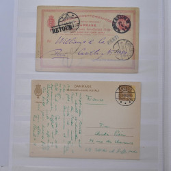 Lot de +125 marques postales du monde en un album.