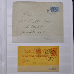 Lot de +125 marques postales du monde en un album.