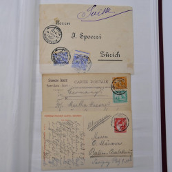 Lot de +125 marques postales du monde en un album.