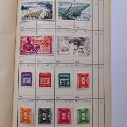 Colonies Françaises lot de +2000 timbres en 14 carnets à choix.