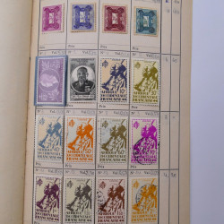 Colonies Françaises lot de +2000 timbres en 14 carnets à choix.
