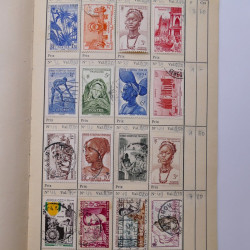 Colonies Françaises lot de +2000 timbres en 14 carnets à choix.