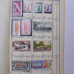 Colonies Françaises lot de +2000 timbres en 14 carnets à choix.