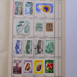 Colonies Françaises lot de +2000 timbres en 14 carnets à choix.