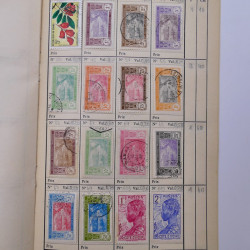 Colonies Françaises lot de +2000 timbres en 14 carnets à choix.