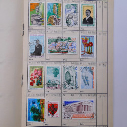 Colonies Françaises lot de +2000 timbres en 14 carnets à choix.
