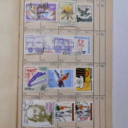 Colonies Françaises lot de +2000 timbres en 14 carnets à choix.