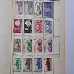 Colonies Françaises lot de +2000 timbres en 14 carnets à choix.