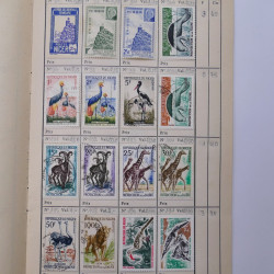 Colonies Françaises lot de +2000 timbres en 14 carnets à choix.