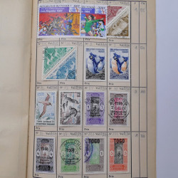 Colonies Françaises lot de +2000 timbres en 14 carnets à choix.