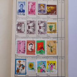 Colonies Françaises lot de +2000 timbres en 14 carnets à choix.