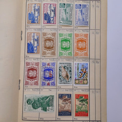 Colonies Françaises lot de +2000 timbres en 14 carnets à choix.