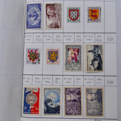 France lot de +2500 timbres 1860-2001 en 16 carnet à choix.