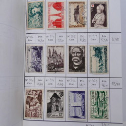 France lot de +2500 timbres 1860-2001 en 16 carnet à choix.