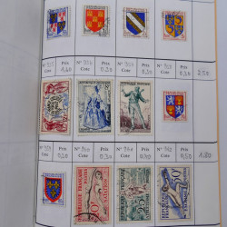 France lot de +2500 timbres 1860-2001 en 16 carnet à choix.