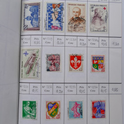 France lot de +2500 timbres 1860-2001 en 16 carnet à choix.
