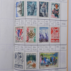France lot de +2500 timbres 1860-2001 en 16 carnet à choix.