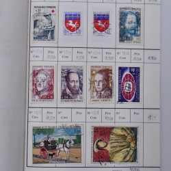 France lot de +2500 timbres 1860-2001 en 16 carnet à choix.