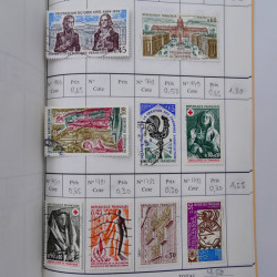 France lot de +2500 timbres 1860-2001 en 16 carnet à choix.
