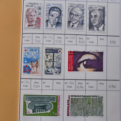 France lot de +2500 timbres 1860-2001 en 16 carnet à choix.