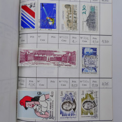 France lot de +2500 timbres 1860-2001 en 16 carnet à choix.