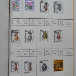 France lot de +2500 timbres 1860-2001 en 16 carnet à choix.
