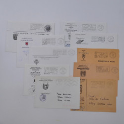 France lots de lettres, entiers du 20ème siècle neufs et oblitérés dans une boite.