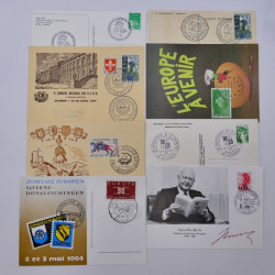 France lots de lettres, entiers du 20ème siècle neufs et oblitérés dans une boite.