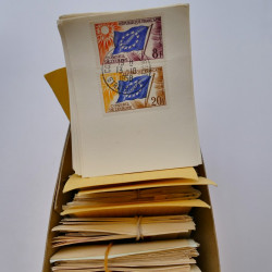 France lot d'entiers postaux et divers cachets pour revente en une boite.