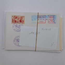 France lot d'entiers postaux et divers cachets pour revente en une boite.