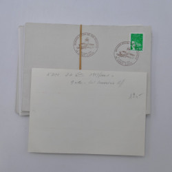 France lot d'entiers postaux et divers cachets pour revente en une boite.