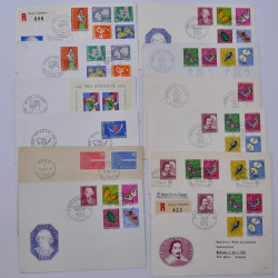 Suisse lot de +200 enveloppes premier jour FDC 1963-1983 en une boite.