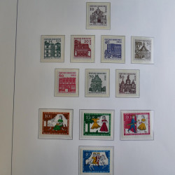 Collection timbres d'Allemagne Berlin 1948-1990 en album lux. Collection timbres d'Allemagne Berlin 1948-1990 en album lux.