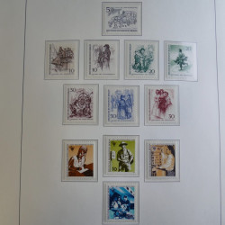 Collection timbres d'Allemagne Berlin 1948-1990 en album lux. Collection timbres d'Allemagne Berlin 1948-1990 en album lux.