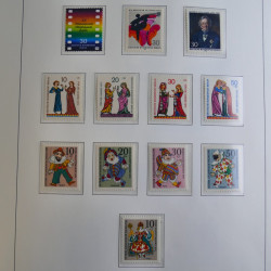 Collection timbres d'Allemagne Berlin 1948-1990 en album lux. Collection timbres d'Allemagne Berlin 1948-1990 en album lux.