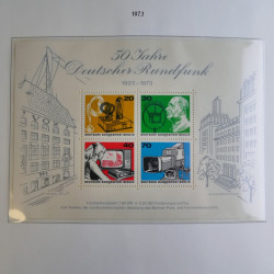 Collection timbres d'Allemagne Berlin 1948-1990 en album lux. Collection timbres d'Allemagne Berlin 1948-1990 en album lux.