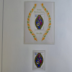 Collection timbres d'Allemagne Berlin 1948-1990 en album lux. Collection timbres d'Allemagne Berlin 1948-1990 en album lux.