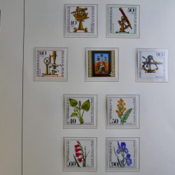 Collection timbres d'Allemagne Berlin 1948-1990 en album lux. Collection timbres d'Allemagne Berlin 1948-1990 en album lux.