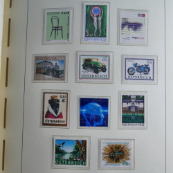 Collection timbres d'Autriche 2000-2018 neuf** en album lux. Collection timbres d'Autriche 2000-2018 neuf** en album lux.