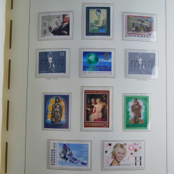 Collection timbres d'Autriche 2000-2018 neuf** en album lux. Collection timbres d'Autriche 2000-2018 neuf** en album lux.