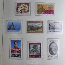 Collection timbres d'Autriche 2000-2018 neuf** en album lux. Collection timbres d'Autriche 2000-2018 neuf** en album lux.