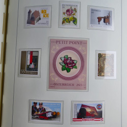 Collection timbres d'Autriche 2000-2018 neuf** en album lux. Collection timbres d'Autriche 2000-2018 neuf** en album lux.