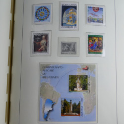 Collection timbres d'Autriche 2000-2018 neuf** en album lux. Collection timbres d'Autriche 2000-2018 neuf** en album lux.
